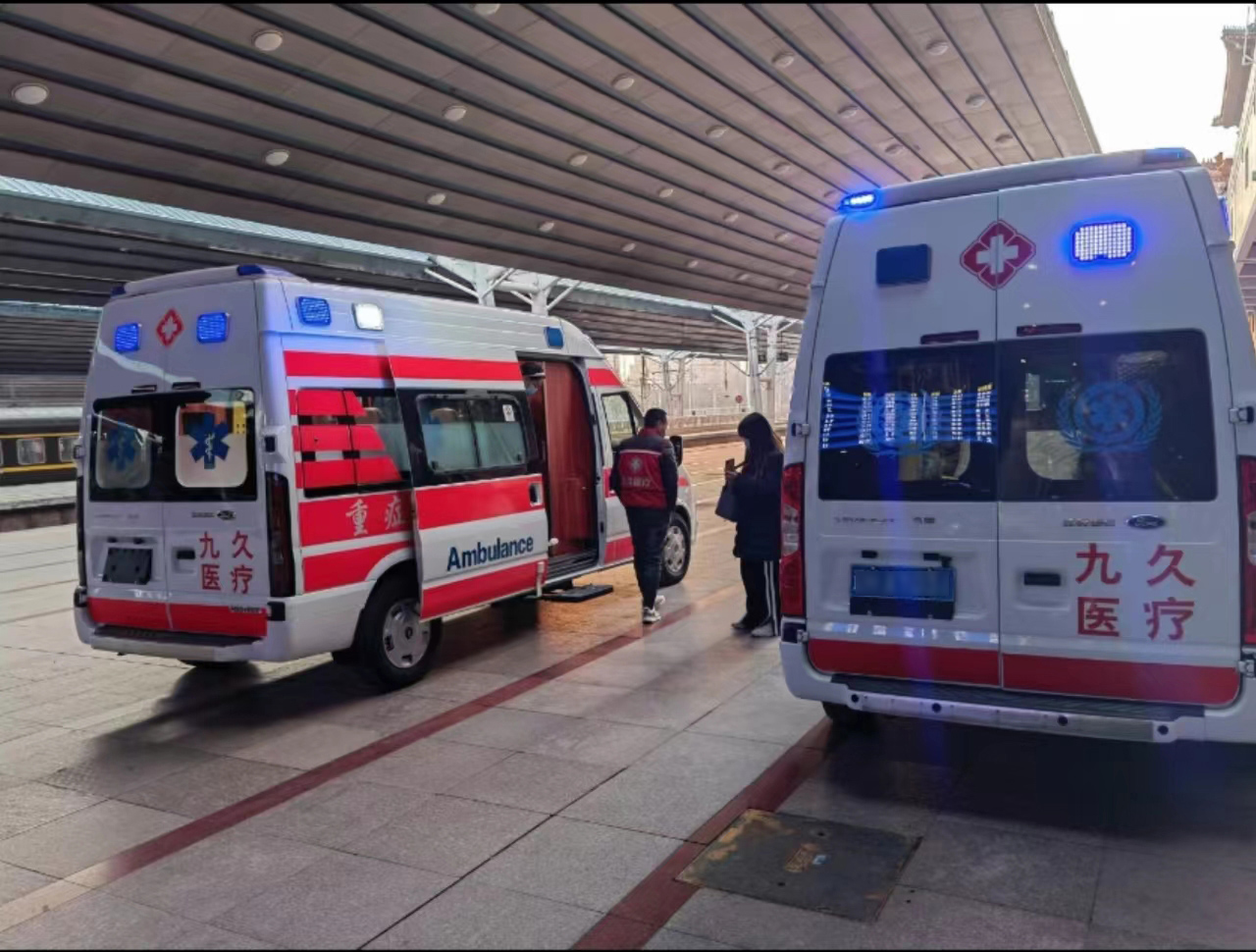 天等县救护车长途转运